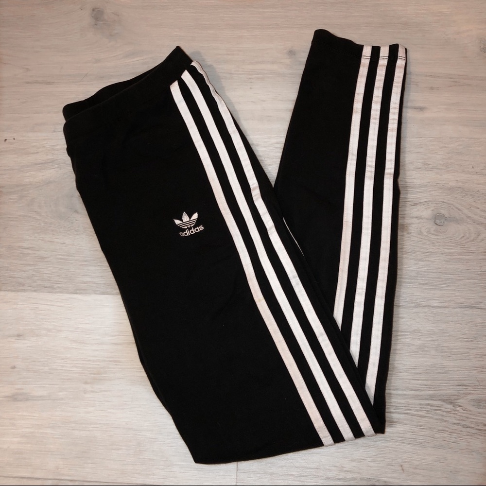 ADIDAS HIGHWAISTED LEGGINGS